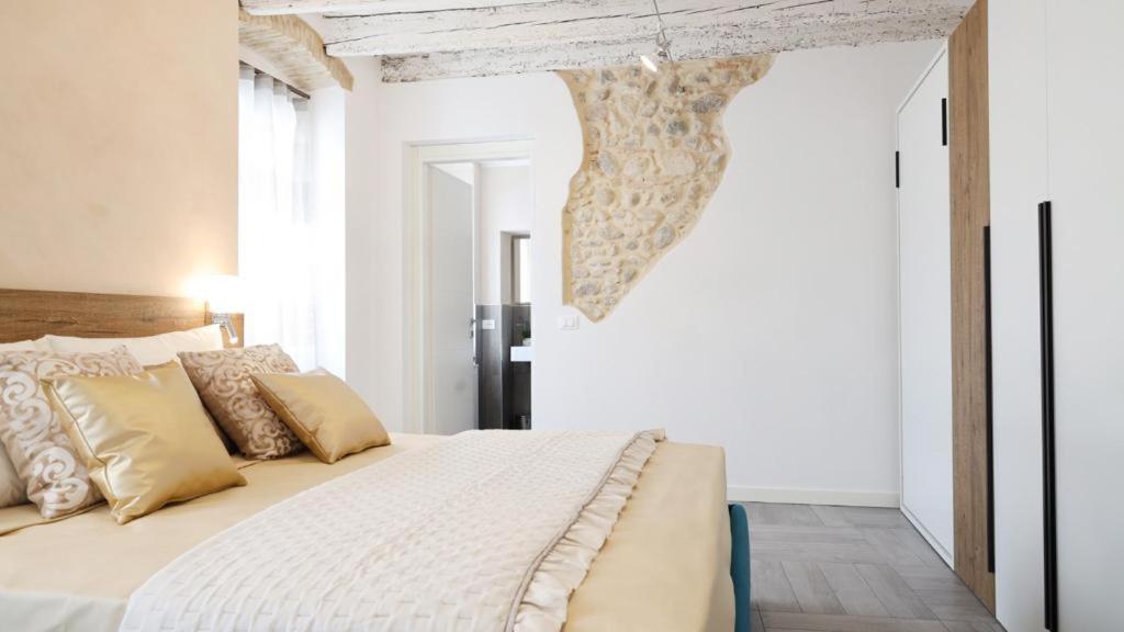 Dimora Di Charme Peschiera Del Garda Apartment ภายนอก รูปภาพ