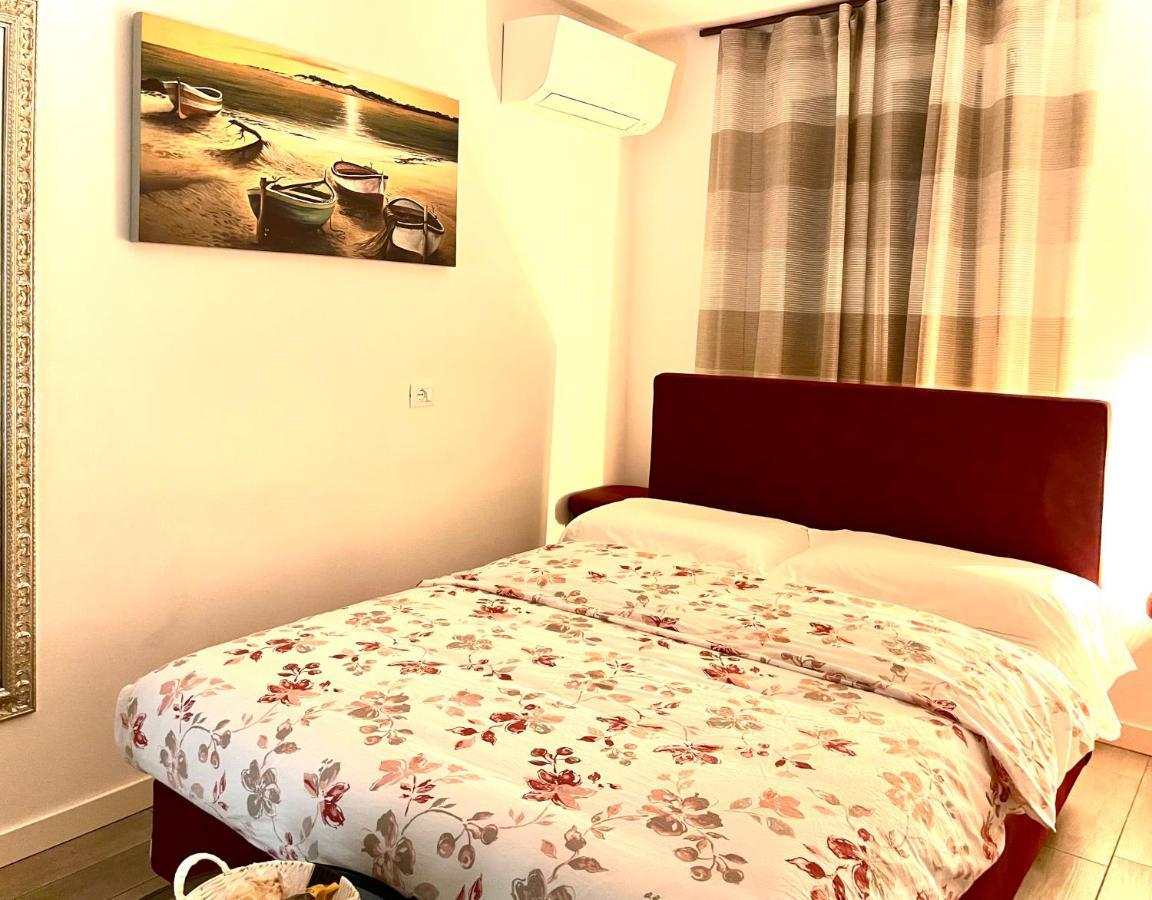Dimora Di Charme Peschiera Del Garda Apartment ภายนอก รูปภาพ