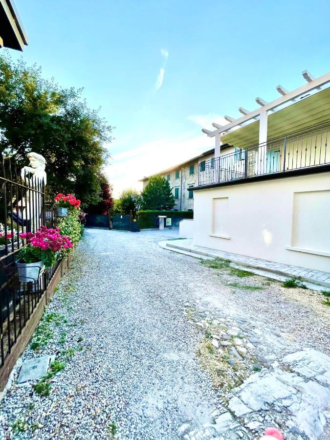Dimora Di Charme Peschiera Del Garda Apartment ภายนอก รูปภาพ